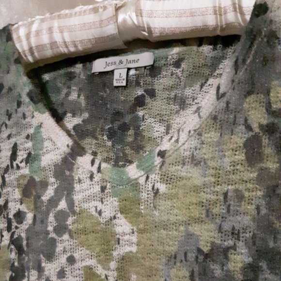 Jess & Jane Earth Leopard Sweater size L - Picture 3 of 5